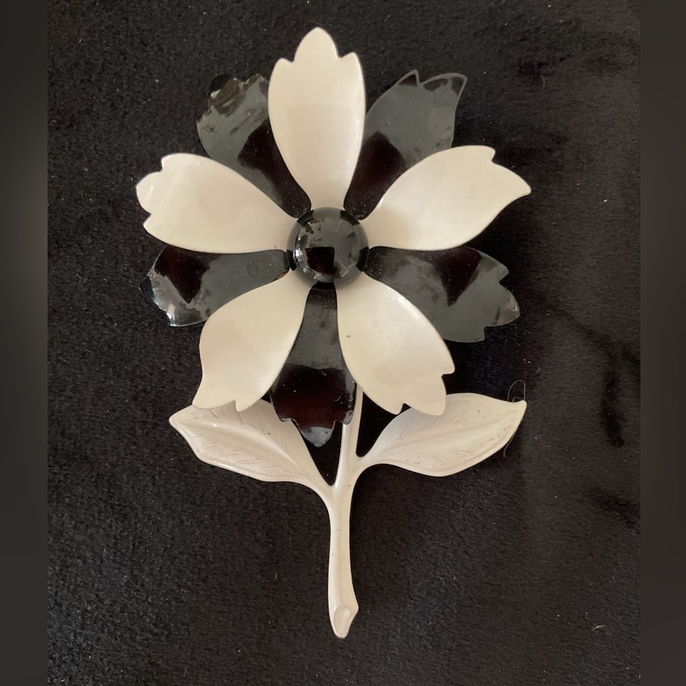 Vintage Black & White Flower Enamel Brooch